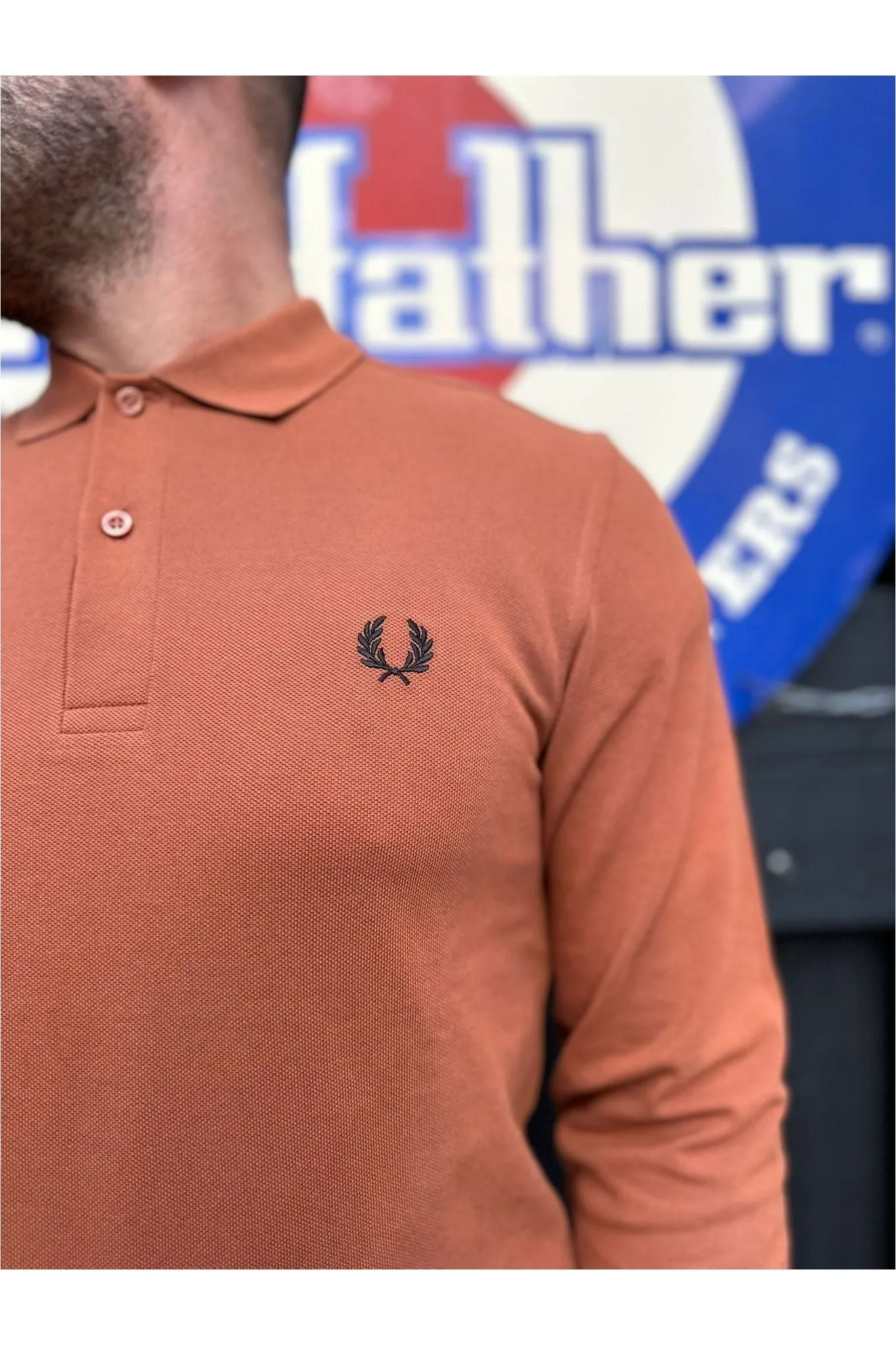 Fred Perry - M6006 Marmalade / Black Plain - LS Shirt
