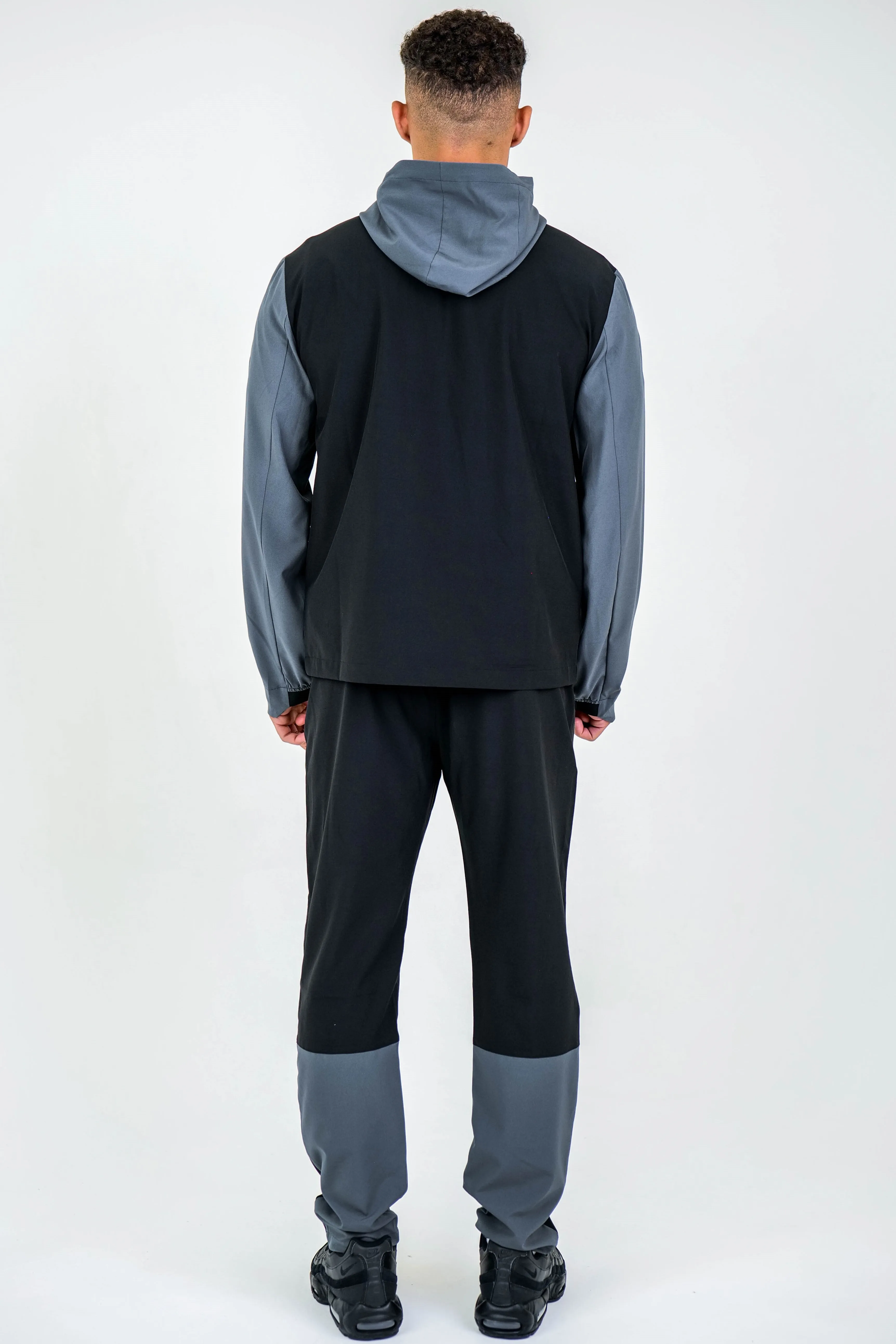 Kirkdale Tech Joggers - Black