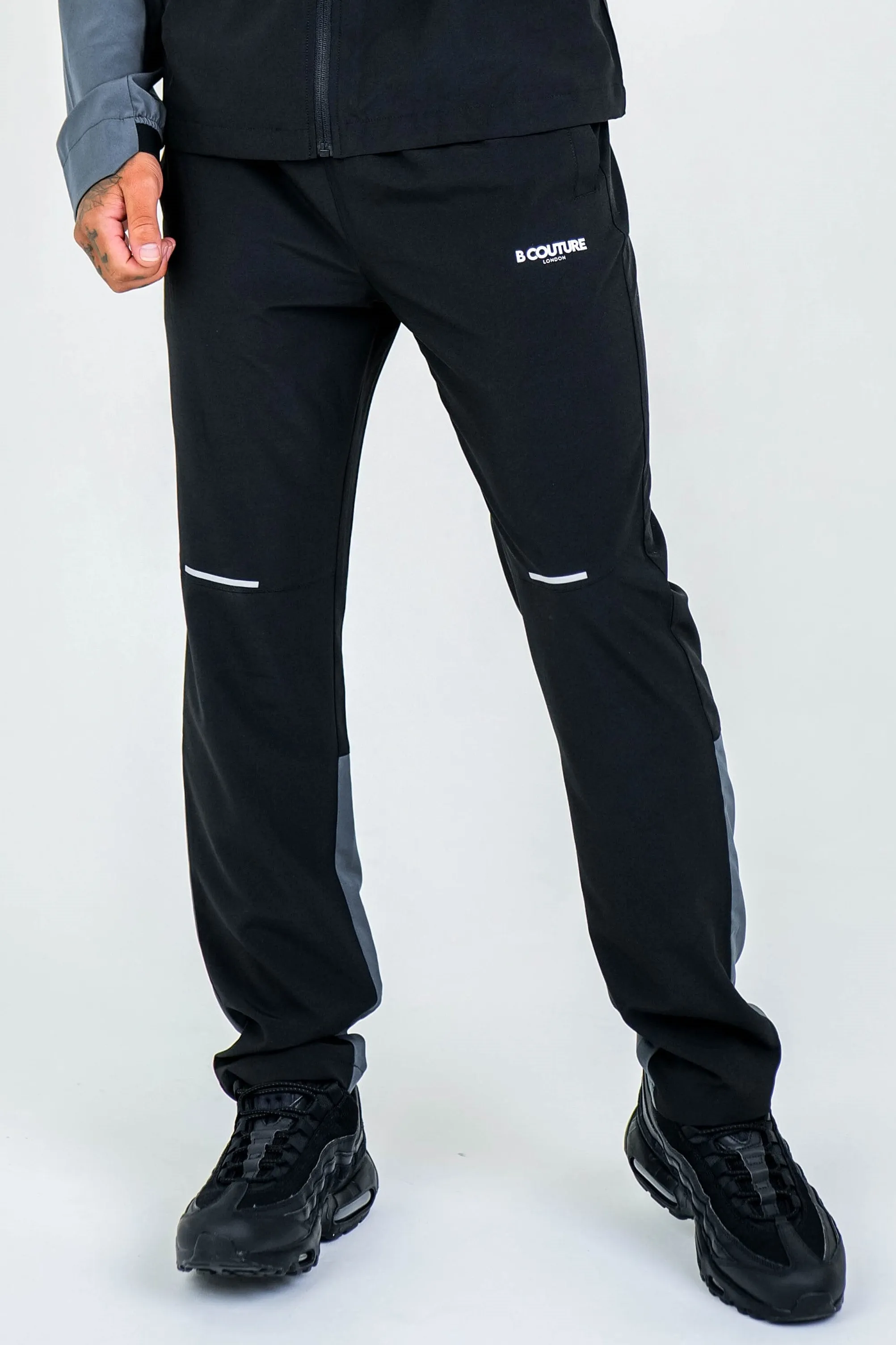 Kirkdale Tech Joggers - Black