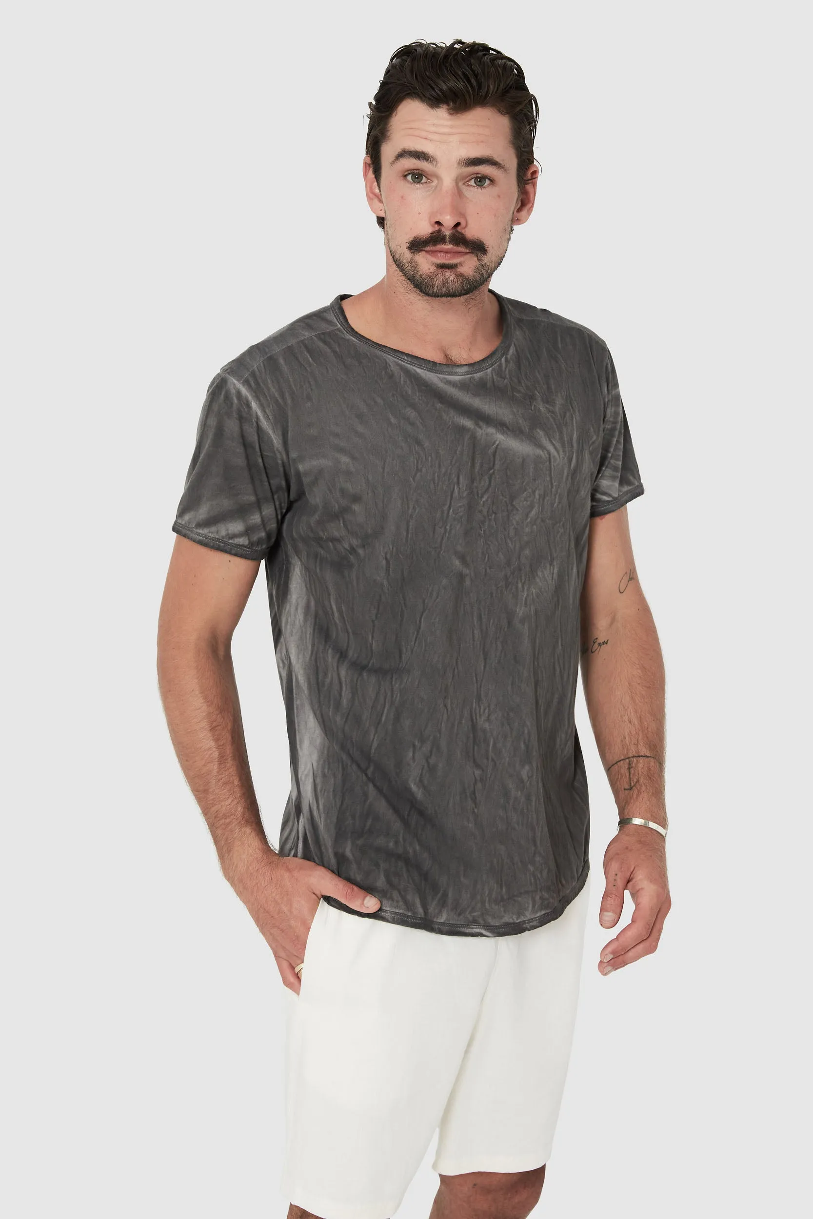KORTINA TEE - BLACK PIGMENT